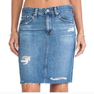 AG The Erin Pencil Skirt